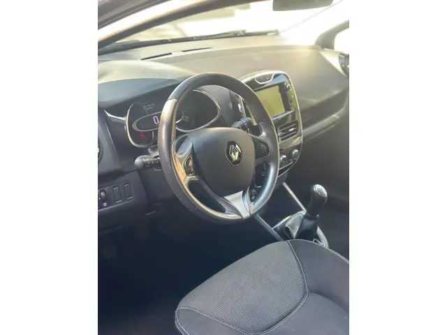 Renault Clio 1.2 16V Airco - Navi - Cruise 2014 Benzine 12