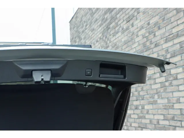 Ford Kuga 2.5 PHEV ST-Line X 2023 Hybride Benzine 15