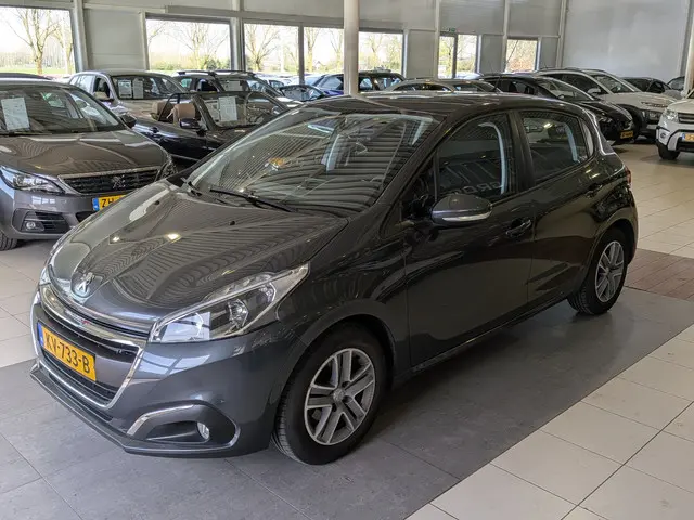 Peugeot 208 1.2 PureTech Blue Lion 2016 Benzine 2