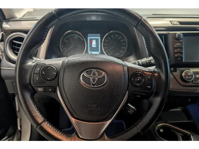 Toyota RAV4 2.5 Hybrid Executive 2017 Hybride Benzine 22