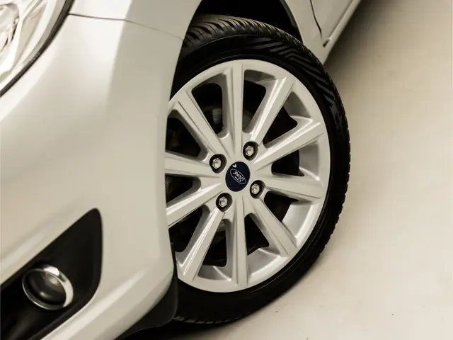 Ford Fiesta 1.0 EcoBoost Titanium Sport 2015 Benzine 17