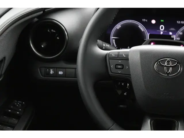 Toyota C-HR 1.8 Hybrid 140 Dynamic 2026 Hybride Benzine 19