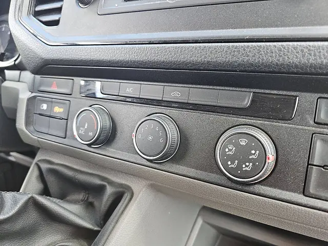 Volkswagen Crafter 35 2.0 2017 Diesel 10