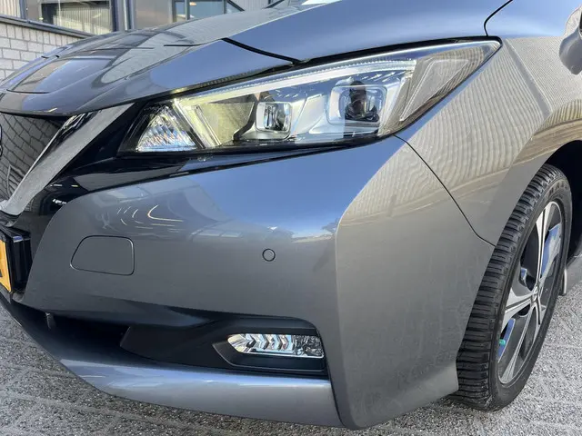 Nissan Leaf Tekna 40 kWh 2022 Elektrisch 35