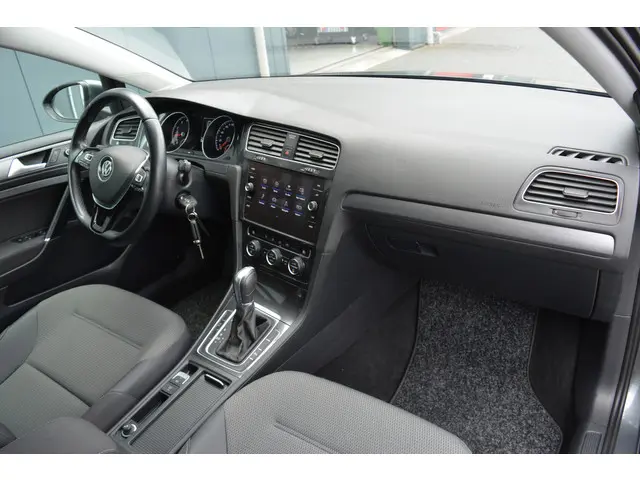 Volkswagen Golf Variant 1.0 TSI Comfortline 2019 Benzine 26
