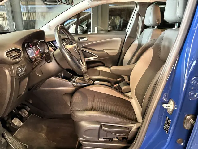 Opel Crossland X 1.2 Turbo Innovation blauw 2019 Benzine 8