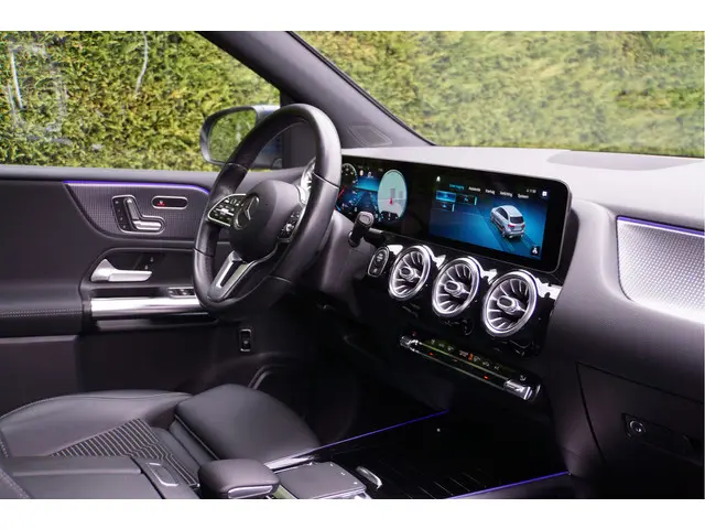 Mercedes-Benz B-Klasse B 200 2019 Benzine 16