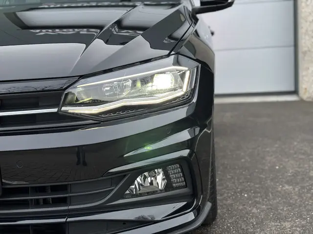 Volkswagen Polo 1.0 TSI Highline 3xRLine 2020 Benzine 4