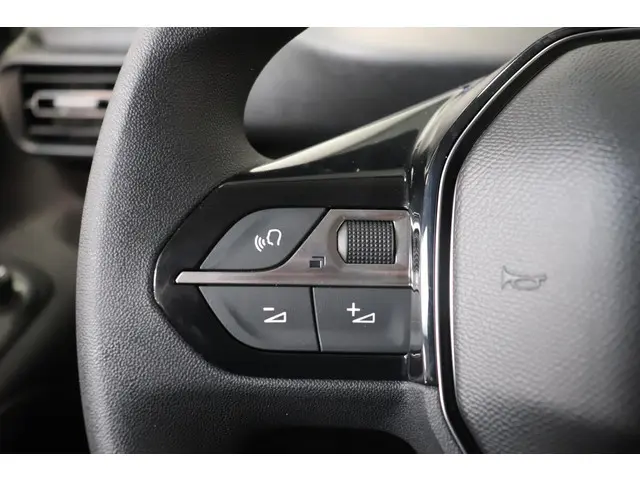 Peugeot Partner 1.5 BlueHDi 100 S&S L1 2023 Diesel 11