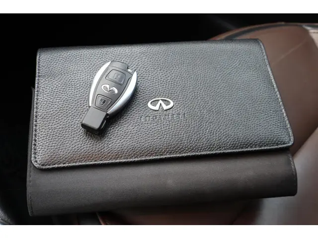 Infiniti Q30 1.6t Premium Tech 2016 Benzine 3