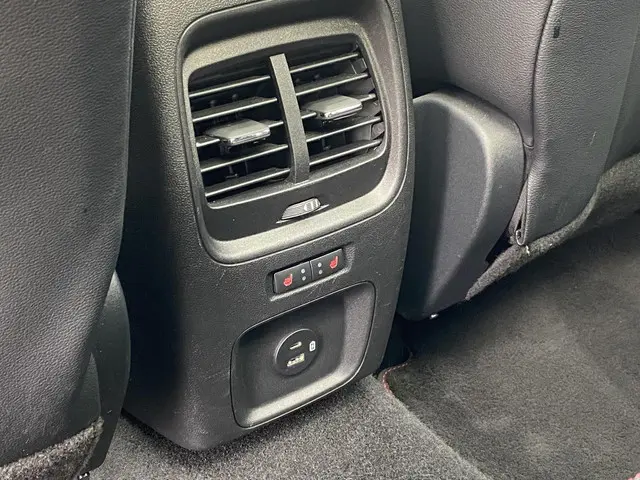 Ford Kuga 2.5 PHEV ST-Line X 2021 Hybride Benzine 26