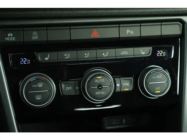 Volkswagen T-Roc Cabrio 1.5 TSI R-Line 2021 Benzine 21