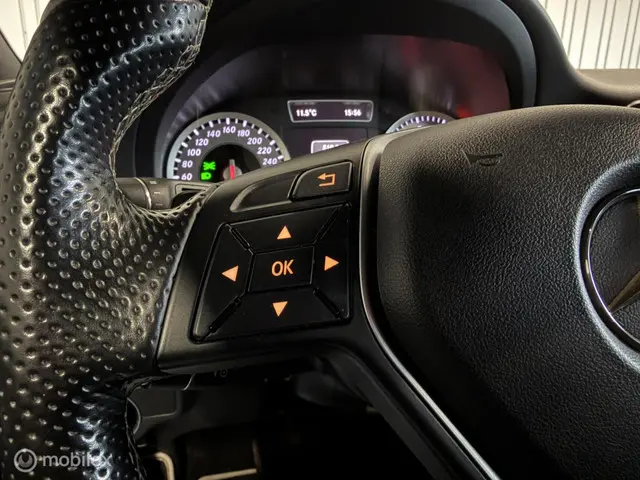 Mercedes-Benz A-Klasse 180 Ambition 2015 Benzine 21