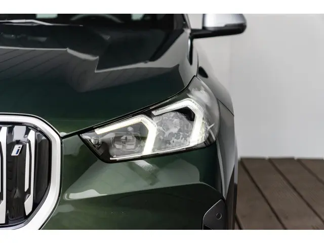 BMW iX1 IX1 xDrive30 2024 Elektrisch 26