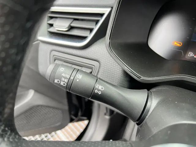 Mitsubishi Colt 1.0T MT First Edition 2024 Benzine 23