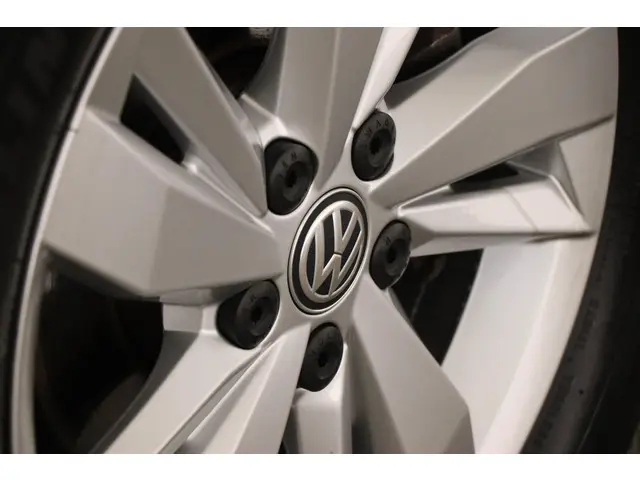 Volkswagen Polo 1.0 TSI Comfortline 2019 Benzine 25