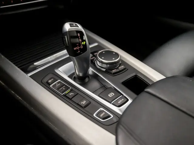 BMW X5 xDrive40e High Executive 2015 Hybride Benzine 12