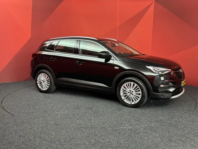 Opel Grandland X 1.2 Turbo Innovation 2019 Benzine 17