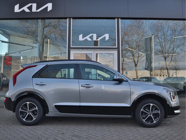 Kia Niro 1.6 GDi Hybrid DynamicLine 2023 Hybride Benzine 5