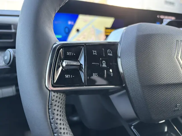 Renault Clio 1.8 Hybrid 160 techno 2026 Hybride Benzine 28