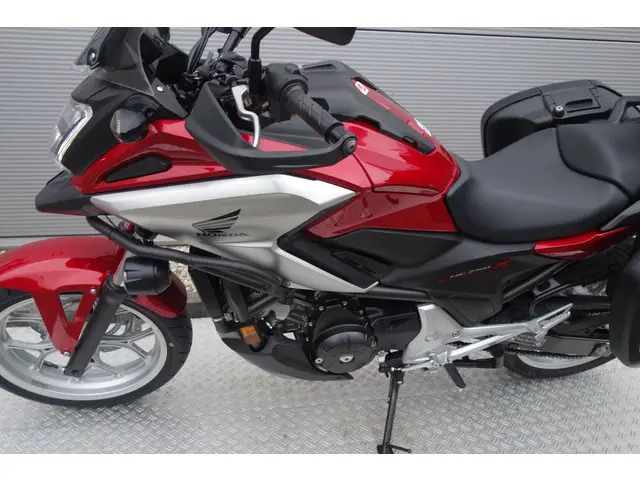 Honda NC 750 X ABS 2016 Benzine 18