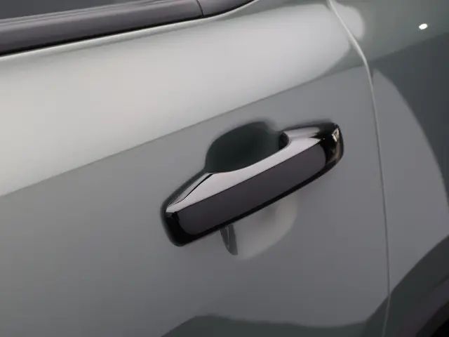 Lynk & Co 01 1.5 Core 2025 Hybride Benzine 6