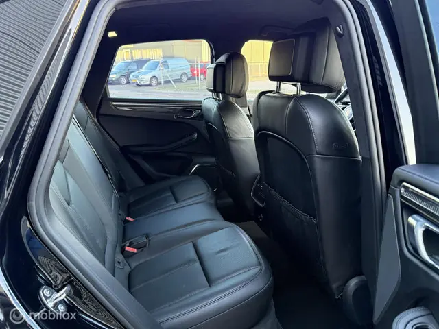 Porsche Macan 3.6 Turbo BOMVOL, NIEUWSTAAT 2016 Benzine 23