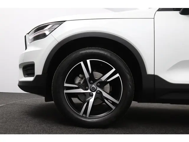 Volvo XC40 1.5 T3 R-Design 2019 Benzine 39
