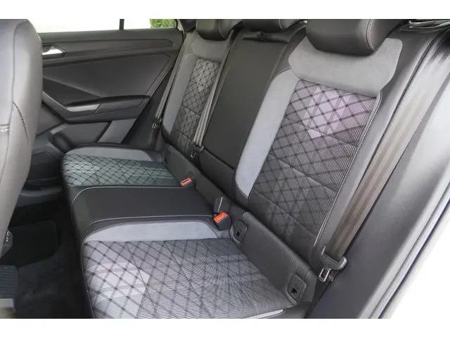 Volkswagen T-Roc 1.5 TSI R-Line Edition 2024 Benzine 5