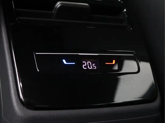 Volkswagen ID.7 Pro Business 77 kWh 2024 Elektrisch 32