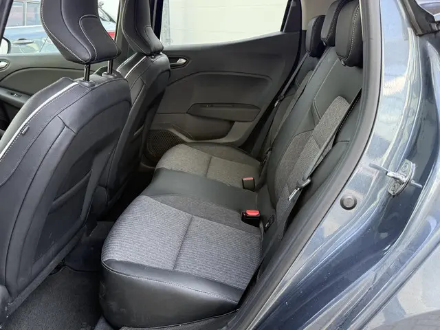Renault Clio 1.0 TCe Intens 2020 Benzine 15