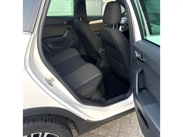 SEAT Arona 1.0 TSI Xcellence Launch Edition 2018 Benzine 9