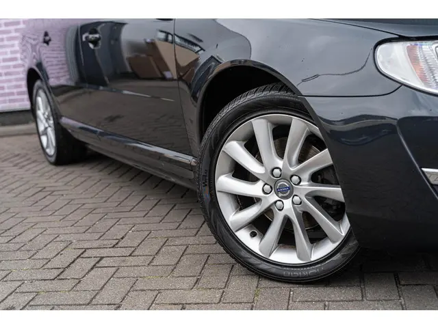 Volvo V70 2.0 T4 Inscription Edition 2015 Benzine 4