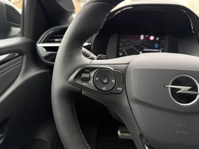 Opel Corsa 1.2 GS Line 2024 Benzine 11