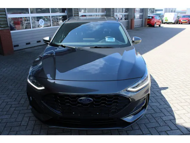 Ford Focus Wagon 1.5 EcoBlue ST Line X 2024 Diesel 4