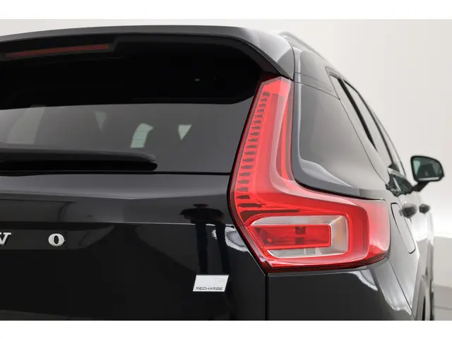 Volvo XC40 T4 Recharge Core 2023 Hybride Benzine 34