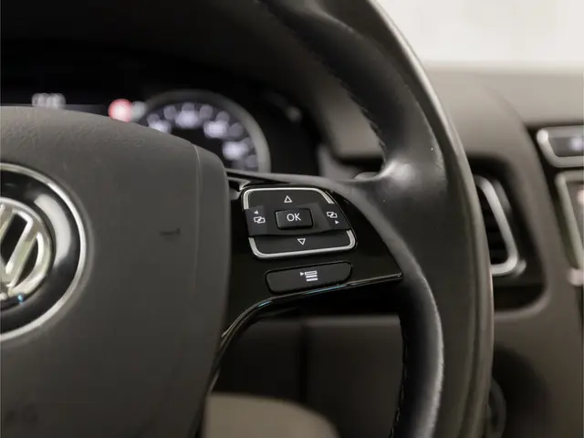 Volkswagen Touareg 3.0 TDI Sport 2015 Diesel 23
