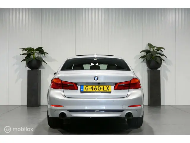 BMW 5 Serie 530i High Executive 2018 Benzine 4