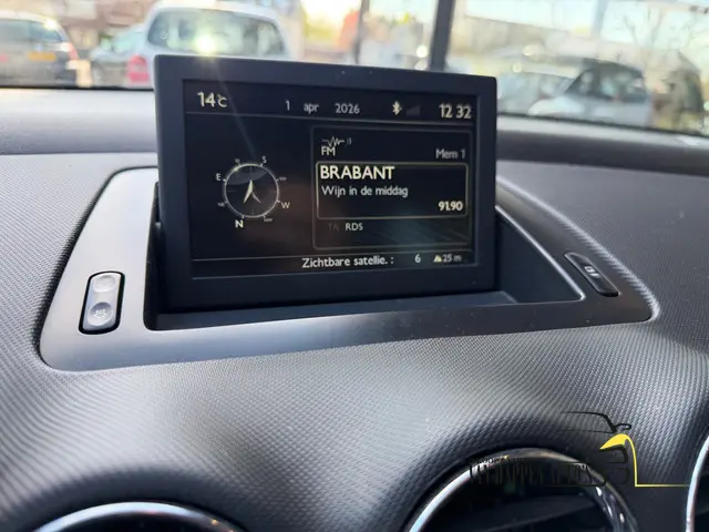 Peugeot 308 1.6 VTi Style / apk 3-2027 2013 Benzine 20