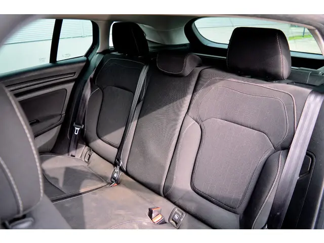 Renault Mégane Estate 1.3 TCe Limited 2018 Benzine 15