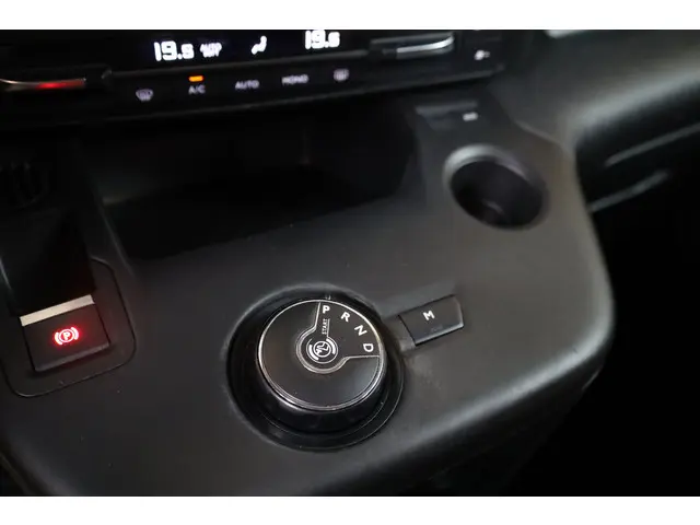 Citroën Berlingo PT 130 Shine Automaat-8 2020 Benzine 32