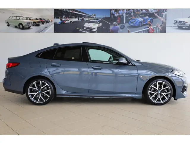 BMW 2 Serie Gran Coupé 220i 2024 Benzine 3
