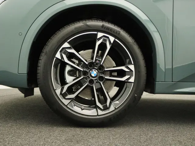 BMW X2 sDrive20i 2025 Benzine 6