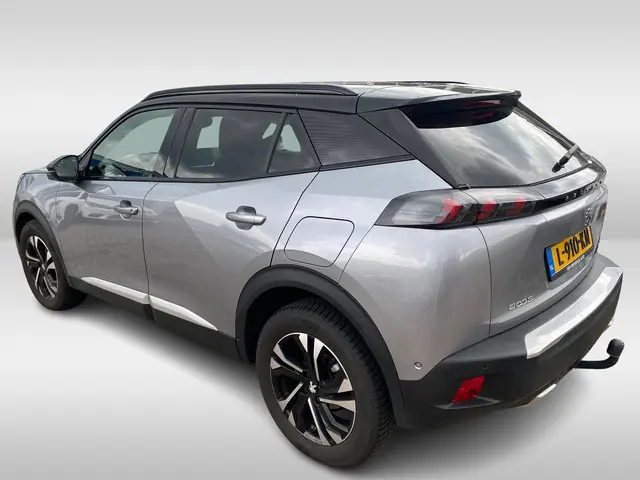 Peugeot 2008 1.2 PureTech GT 131pk 2021 Benzine 5