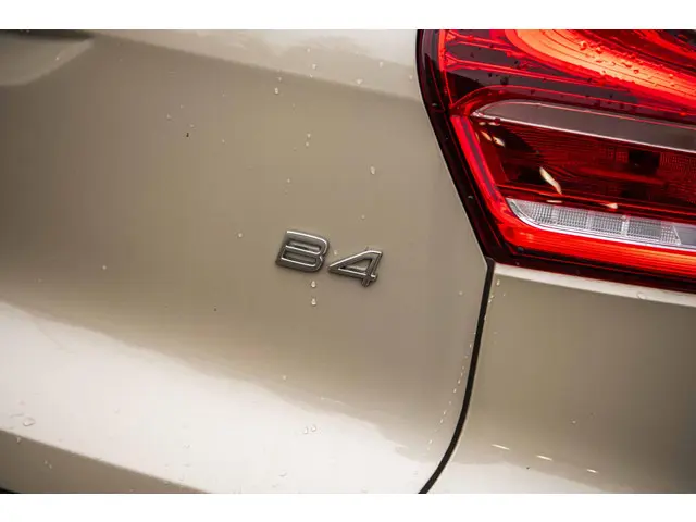 Volvo XC40 2.0 B4 Plus Dark 2025 Benzine 33