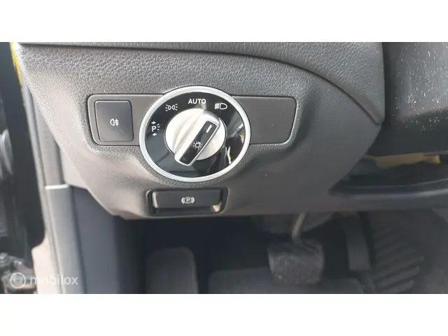 Mercedes-Benz GLA 180 Ambition 2017 Benzine 16