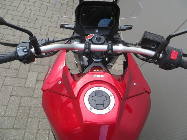 Suzuki V-Strom 800 2025 Benzine 15