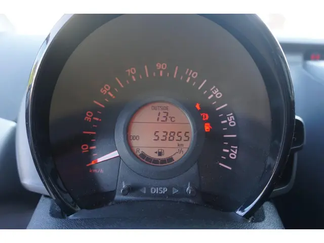Peugeot 108 1.0 VTi Active 2015 Benzine 7
