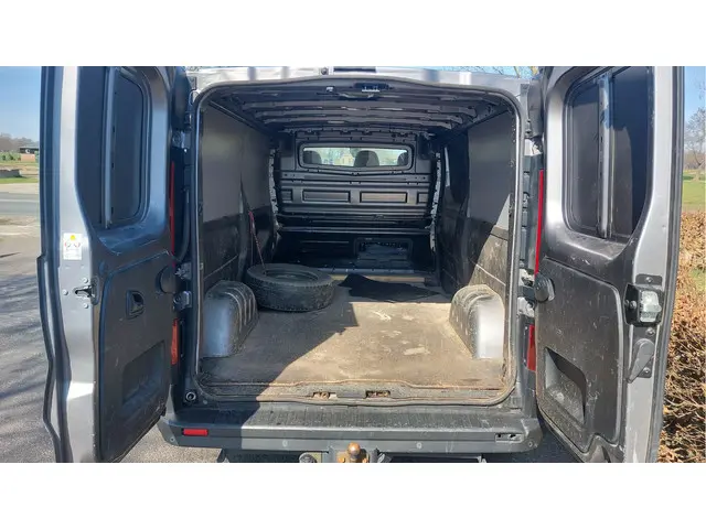 Renault Trafic 1.6 dCi T29 L2H1 Comfort 2019 Diesel 11