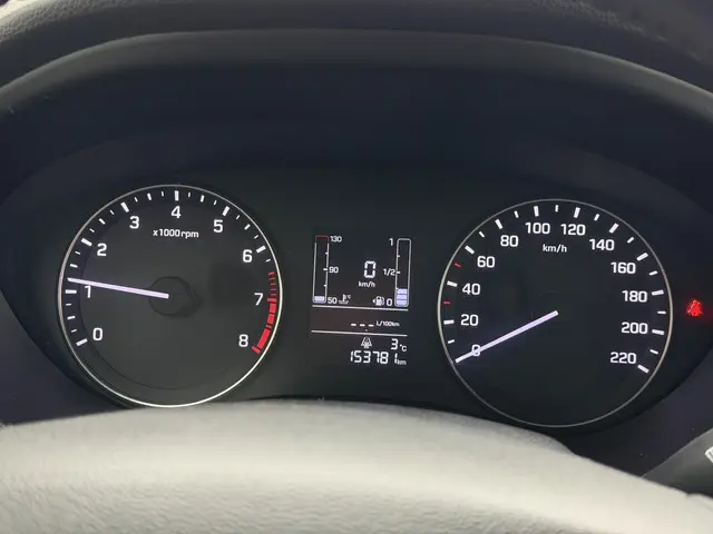 Hyundai i20 1.0 T-GDI Black Edition 2018 Benzine 17